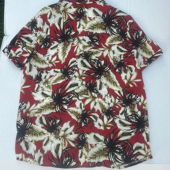 New GUESS Men's Resort Shirt Regular Fit SZ XL - Picture 5 of 8